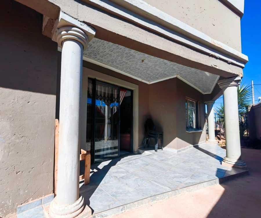 3 Bedroom Property for Sale in Ikageng North West